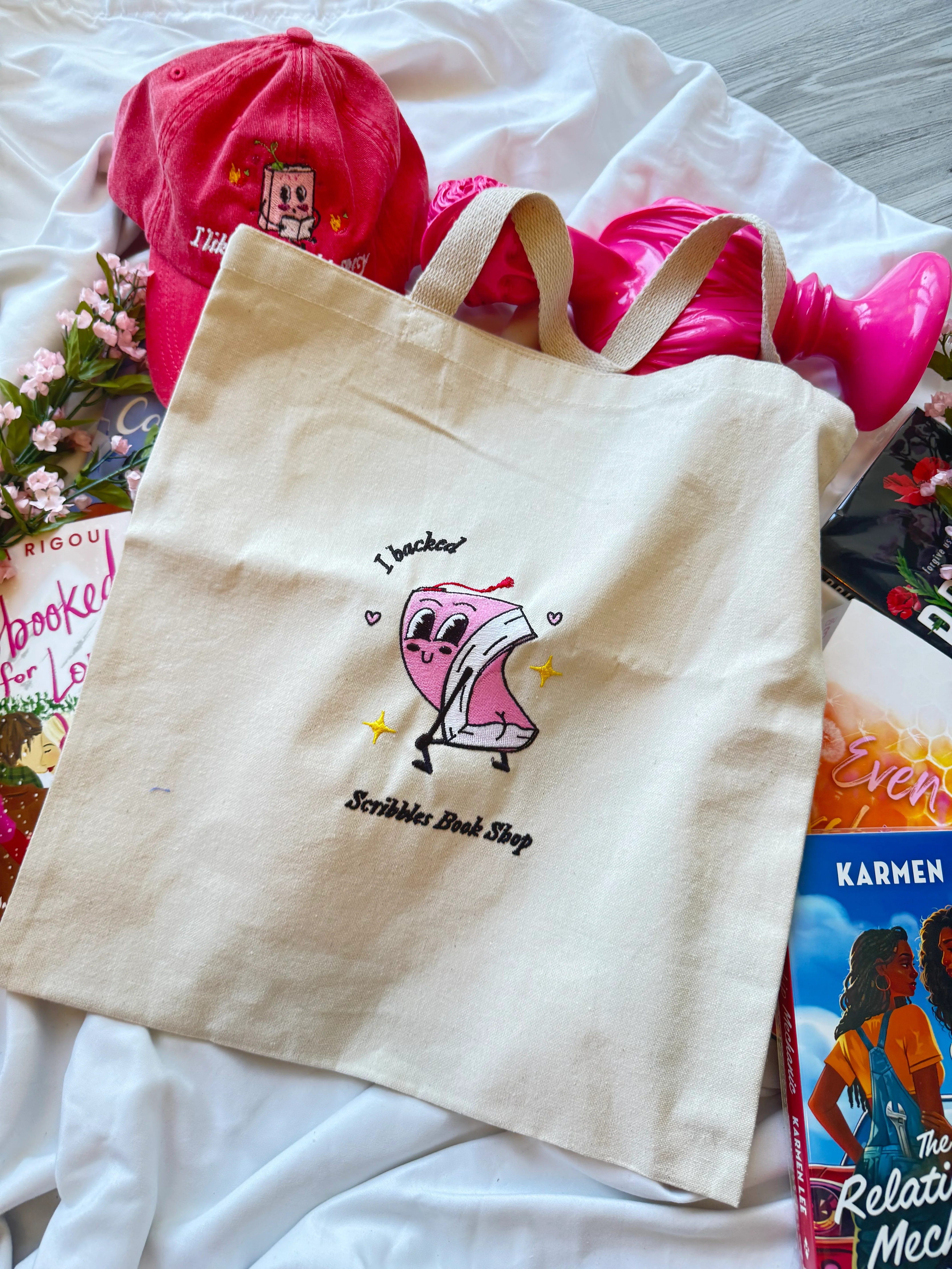 Scribbles Embroidered Tote-bag - Image 8